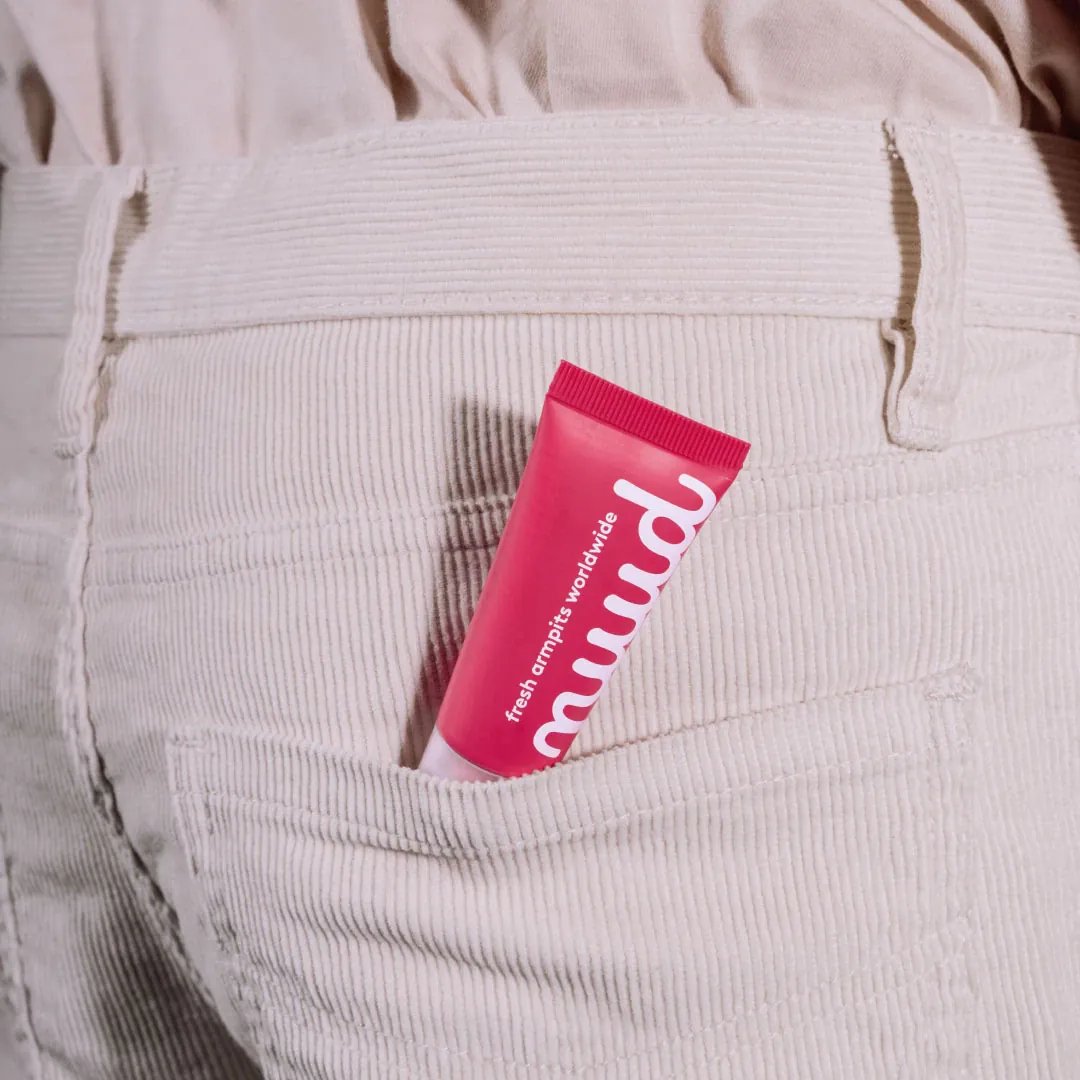 Nuud Natuurlijke Deodorant tube in kontzak