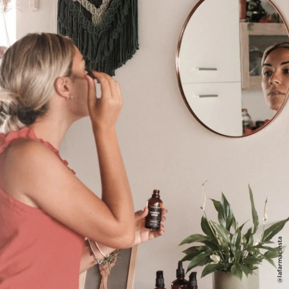 Junglück Vitamine C Serum (50 ml) op doen in spiegel