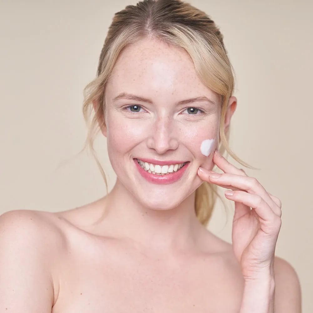 Junglück Hyaluron Dagcrème (50 ml) op gezicht
