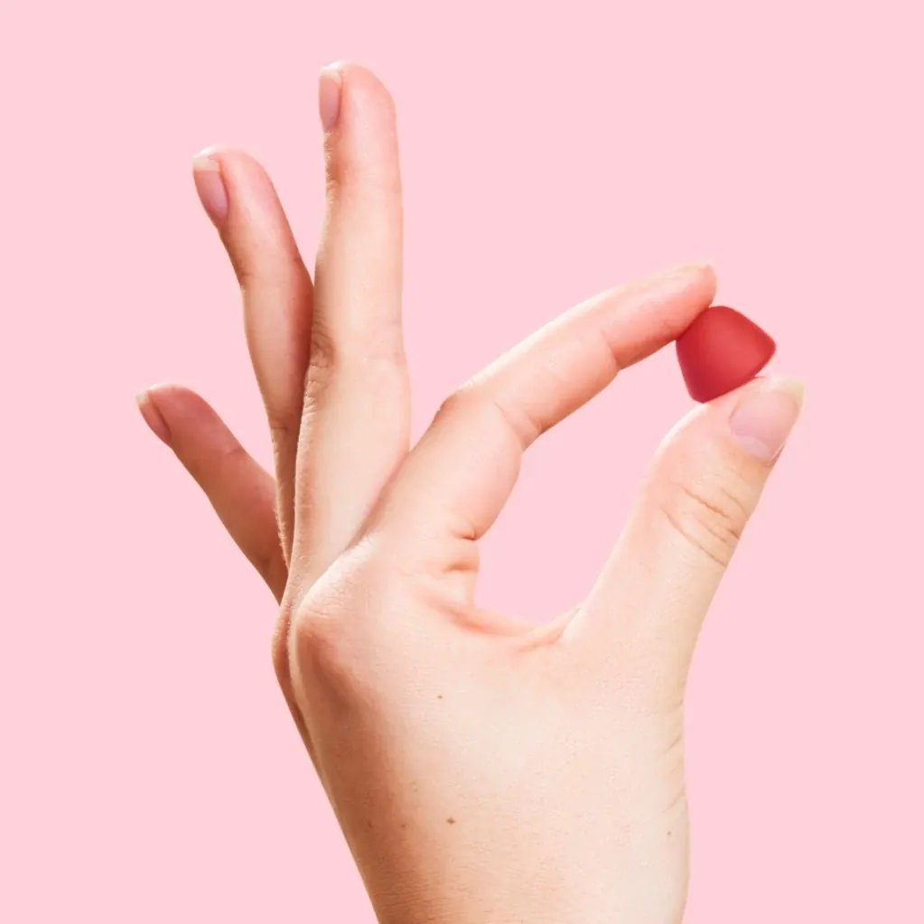 Yummygum in hand