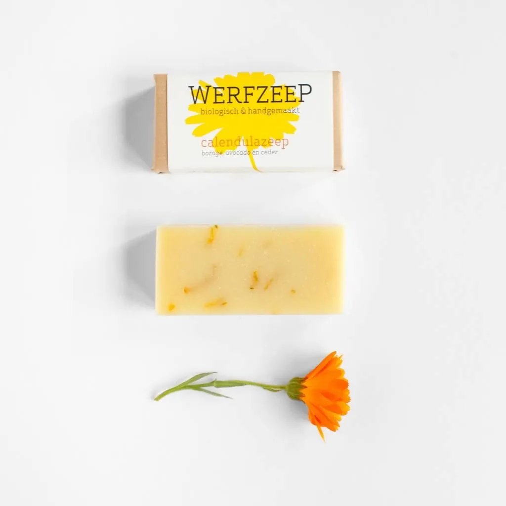 Werfzeep - Calendulazeep met verpakking en bloem
