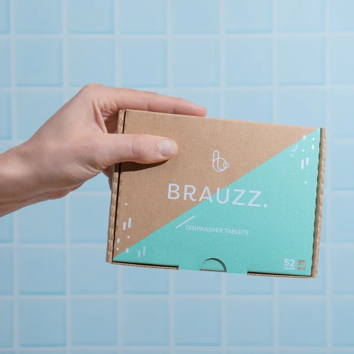 Brauzz Vaatwastabletten in hand
