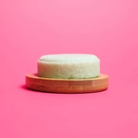Shampoo bar bamboe zeepschaaltje met zeepje van zijkant