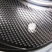 Ecoegg Detox Tablet in wasmachine trommel