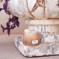 UpCircle Nachtcrème met Bosbessenextract en Hyaluronzuur sfeer