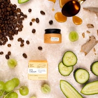 UpCircle Oogcrème met Hyaluronzuur en Koffie sfeer