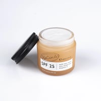 UpCircle Minerale Zonnebrandcrème met Frambozenpitolie SPF 25 open