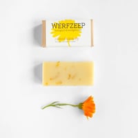 Werfzeep - Calendulazeep met verpakking en bloem