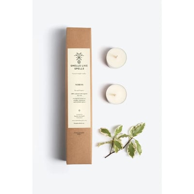 Smells Like Spells Natuurlijke Waxinelichtjes (6 stuks) NORNS doosje met kaarsjes en blad