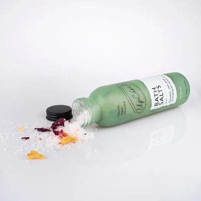 UpCircle Badzout met Epsom, Zee en Roze Himalayazout uit fles